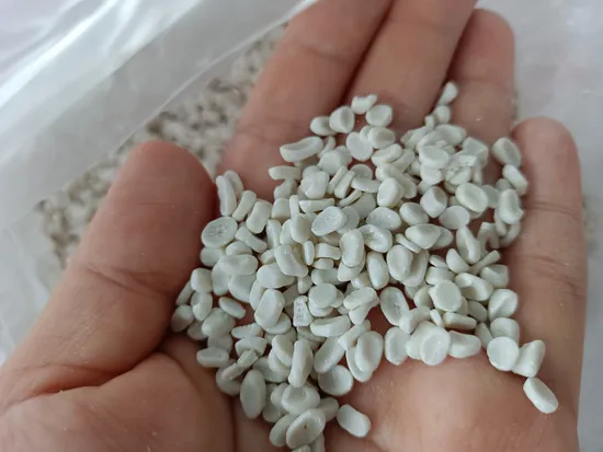 Masterbatch bianco per uso alimentare della materia prima plastica di prezzo di fabbrica degli Emirati Arabi Uniti